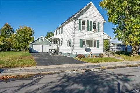 712 Emmett St, Watertown, NY 13601