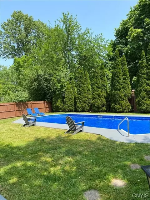 Exterior - 412 Tilden Dr, East Syracuse, NY 13057 photo 9 of 11