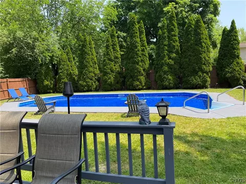Exterior - 412 Tilden Dr, East Syracuse, NY 13057 photo 6 of 11