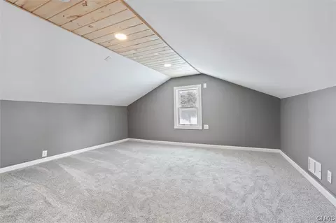 120 Maple Dr, Camillus, NY 13031 photo 14