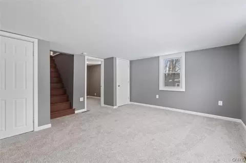 120 Maple Dr, Camillus, NY 13031 photo 10