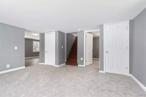 120 Maple Dr, Camillus, NY 13031 photo 11