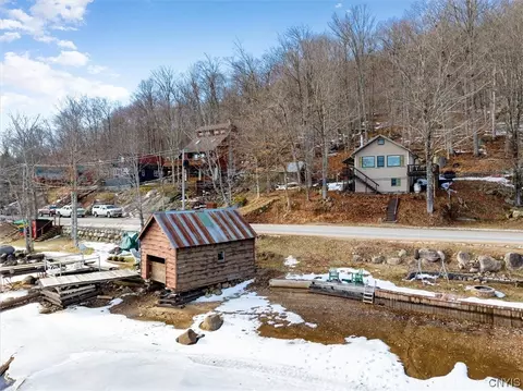 423 Hollywood Rd, Webb, NY 13420