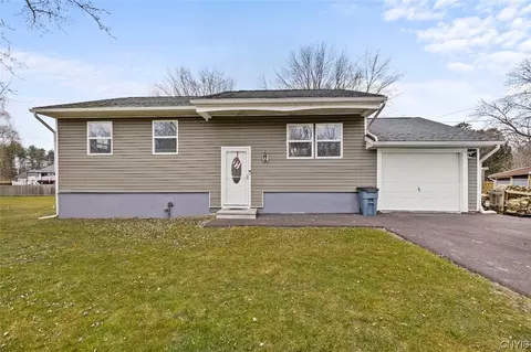 8803 Oswego Rd, Clay, NY 13041