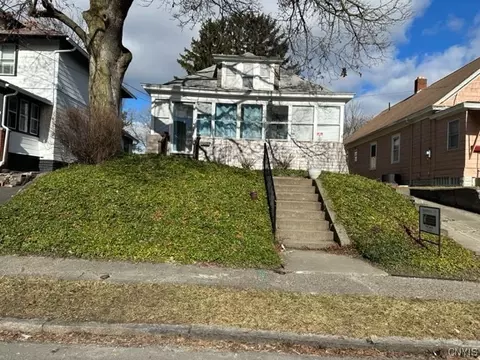 320 Warham St, Syracuse, NY 13208