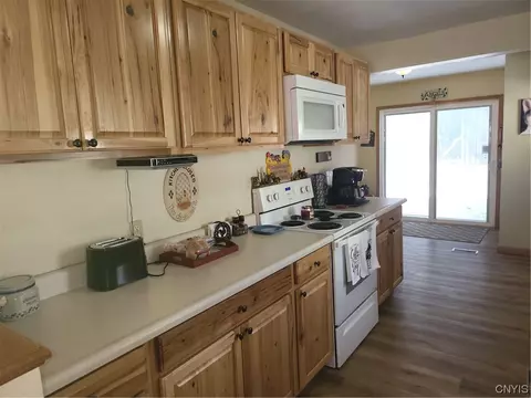 Kitchen - 507 Berkey Dr, Sullivan, NY 13037 photo 3 of 5