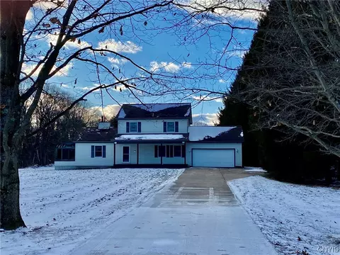 7493 Hoffman Rd, Trenton, NY 13354