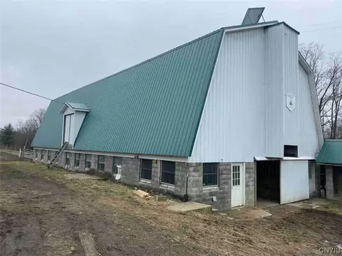 10501 Rogers Rd, Fillmore, NY 14735