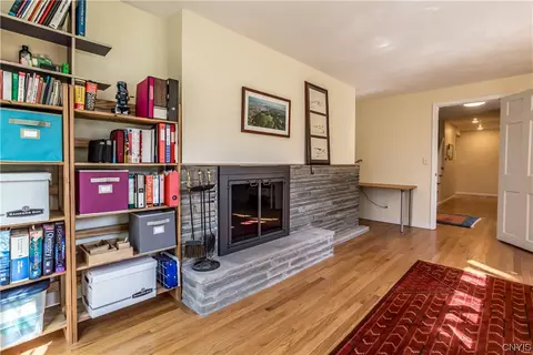 5013 Woodside Rd, Fayetteville, NY 13066 photo 17