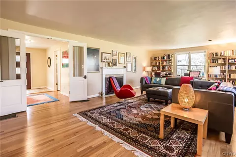 5013 Woodside Rd, Fayetteville, NY 13066 photo 4