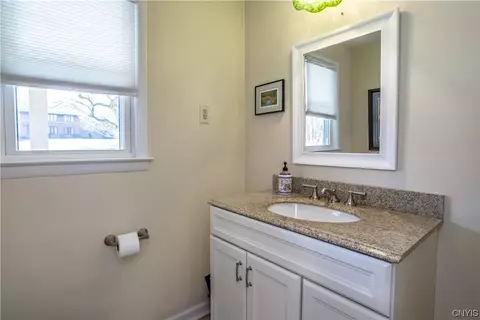 5013 Woodside Rd, Fayetteville, NY 13066 photo 18