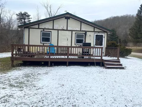 8231 Salt Rising Rd, Genesee, NY 14715