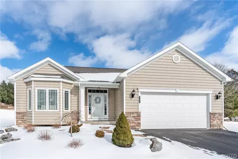 169 Edwards Falls Ln, Manlius, NY 13104