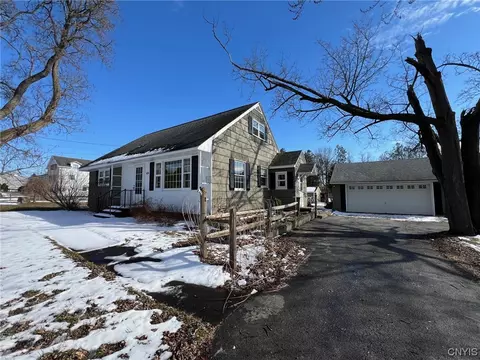 Exterior - 4124 Sholtz Rd, Oneida, NY 13421 photo 9 of 10