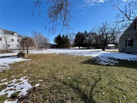 Exterior - 4124 Sholtz Rd, Oneida, NY 13421 photo 8 of 10