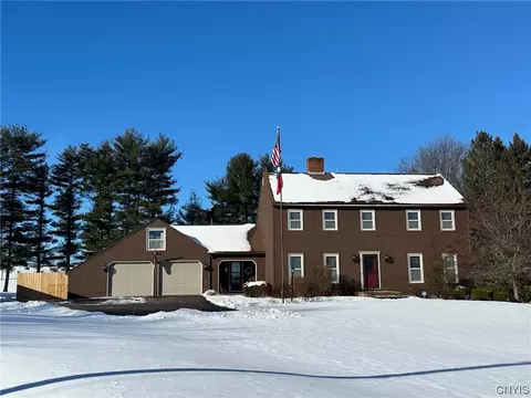 612 Deerfield Dr, Oneida, NY 13421