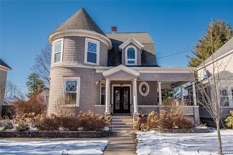 909 N Madison St, Rome, NY 13440