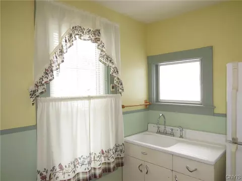 Bath - 40 Marshall Ave, German Flatts, NY 13407 photo 3 of 6