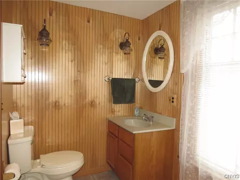 Bath - 40 Marshall Ave, German Flatts, NY 13407 photo 4 of 6