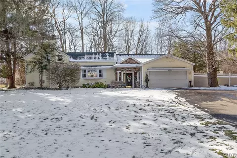 4663 Troop K Rd, Manlius, NY 13104