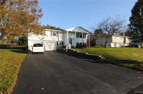 24 Capardo Dr, Whitestown, NY 13492