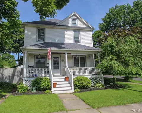 164 S Seward Ave, Auburn, NY 13021