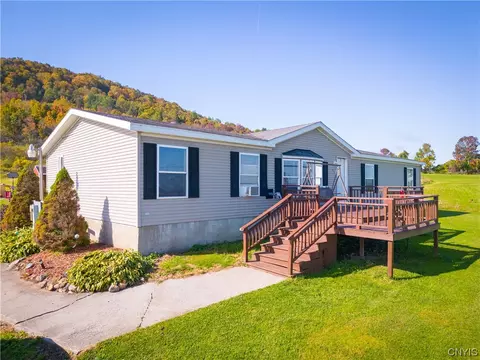 610 Butler Rd, Poland, NY 13431