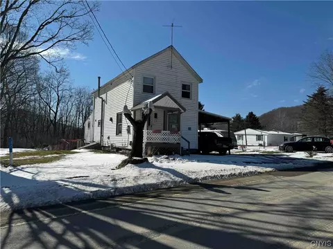 156 Evans St, Wirt, NY 14715
