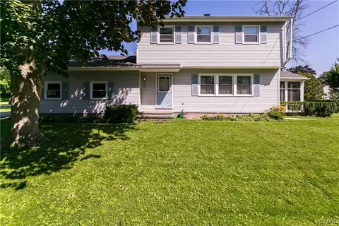 475 Sylvan St, Oneida, NY 13421