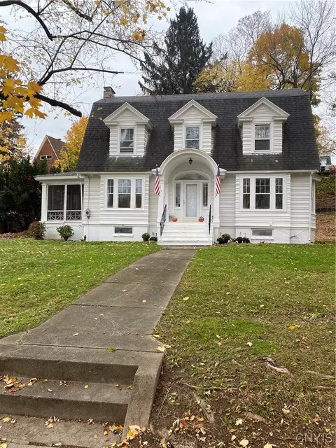 2017 Bellevue Ave, Syracuse, NY 13219