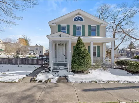 52 E Utica St, Oswego, NY 13126