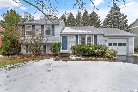13 Blackwood Dr, Salina, NY 13090