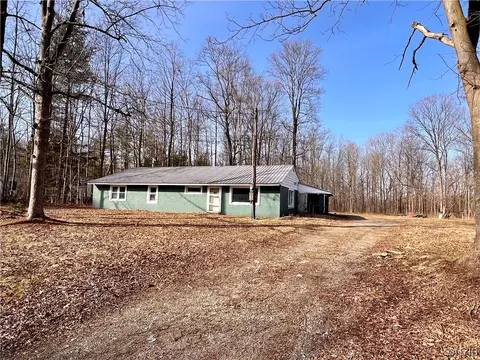 418 Howard Rd, Volney, NY 13069