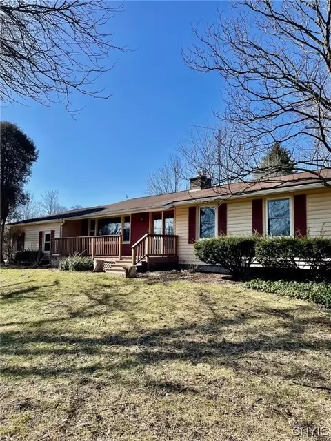 1919 W Lake Rd, Skaneateles, NY 13152