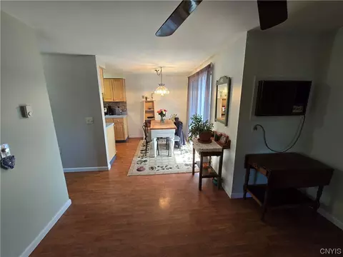 71 Watertree Dr, East Syracuse, NY 13057 photo 16