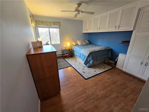 71 Watertree Dr, East Syracuse, NY 13057 photo 3
