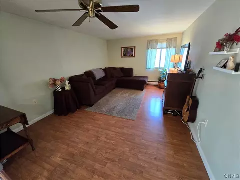 71 Watertree Dr, East Syracuse, NY 13057 photo 12