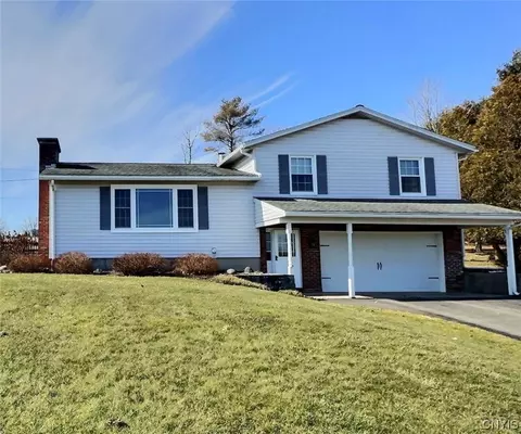 4329 Alexandria Dr, Cortlandville, NY 13045