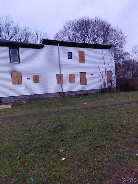 404 Union Pl, Syracuse, NY 13208