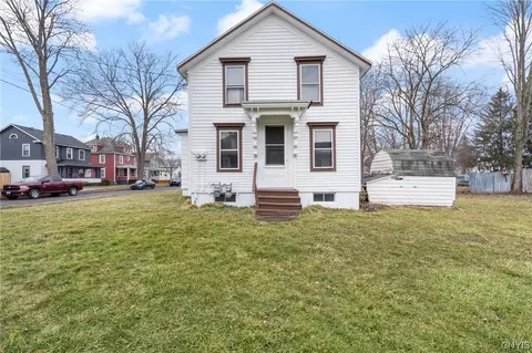 210 North St, Oneida, NY 13421