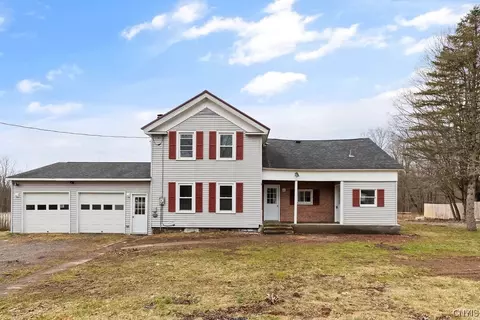 83 Lower Rd, Constantia, NY 13044