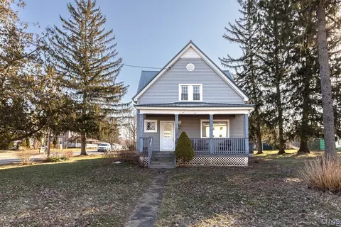 5732 Scenic Ave, Mexico, NY 13114
