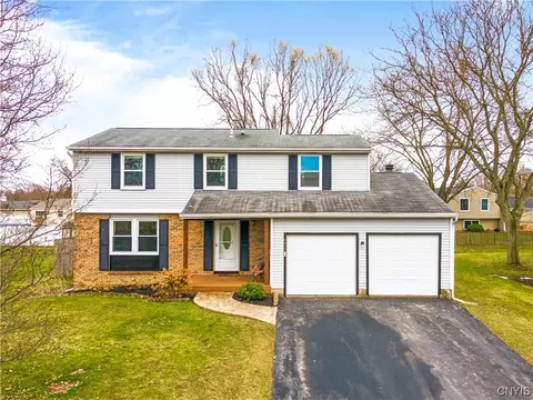 8419 Winterberry, Clay, NY 13090