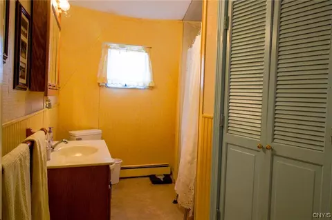 Bath - 325 Mortz Rd, German Flatts, NY 13407 photo 1 of 2