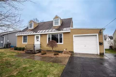 112 Dwight Dr, Rome, NY 13440