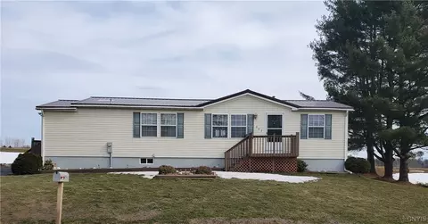 242 Windfall, Utica, NY 13502