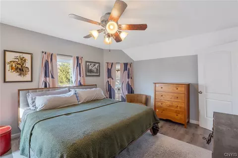 Bedroom - 504 Main St, Schroeppel, NY 13135 photo 3 of 7