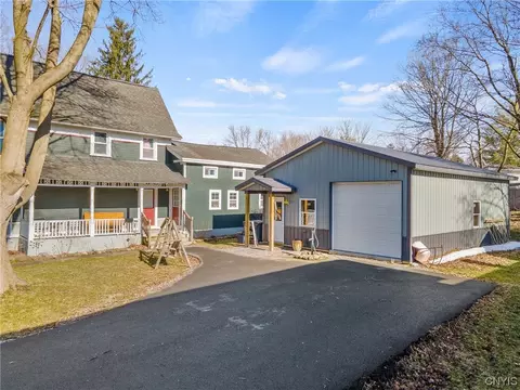 Exterior - 504 Main St, Schroeppel, NY 13135 photo 4 of 7