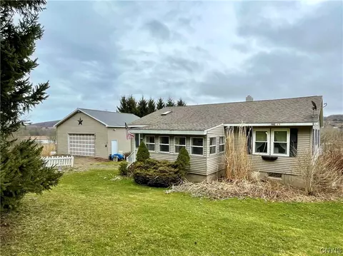 1808 Kinney Rd, Deruyter, NY 13122