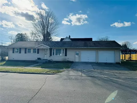 3 Banks St, Cortland, NY 13045